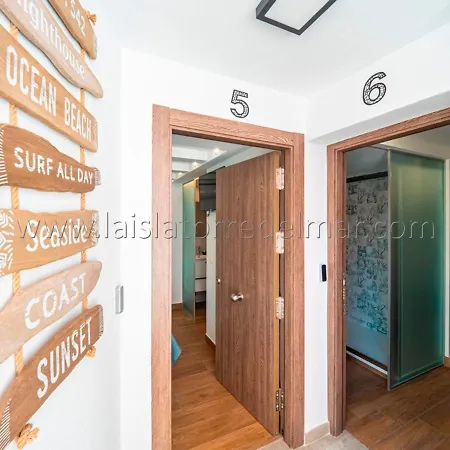 別荘 La Isla , Tu Hogar En Torre Del Mar. *